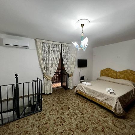 הוילה נאפולי Centro Storico Family Flat מראה חיצוני תמונה
