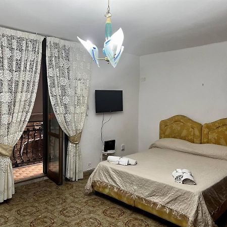 הוילה נאפולי Centro Storico Family Flat מראה חיצוני תמונה