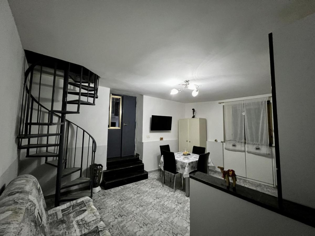הוילה נאפולי Centro Storico Family Flat מראה חיצוני תמונה